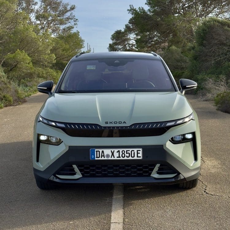essai skoda elroq 85 tech deck face