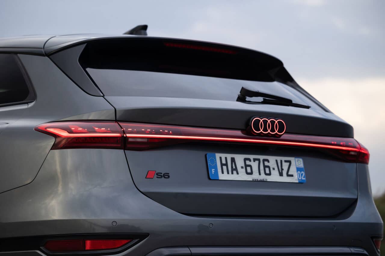 arrière audi s6 e tron