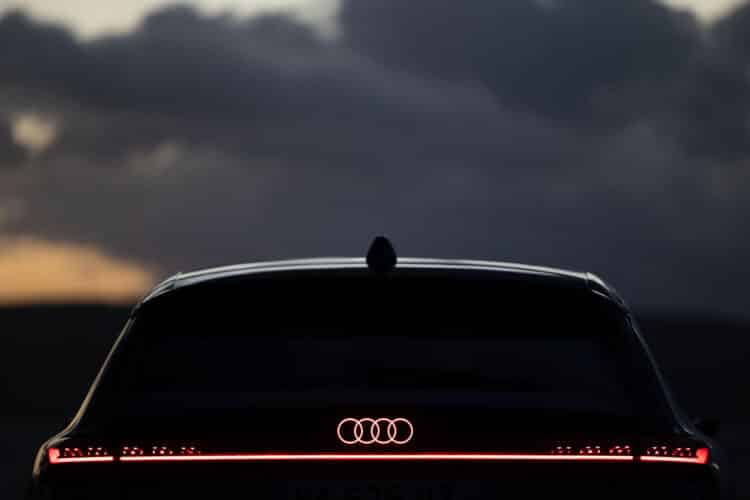 audi s6 e tron bandeau lumineux