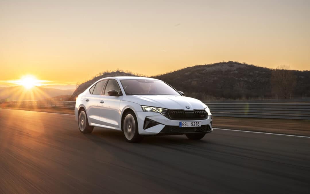 Skoda Octavia et Kodiaq RS : la marque tchèque propose du sport et sans électrification