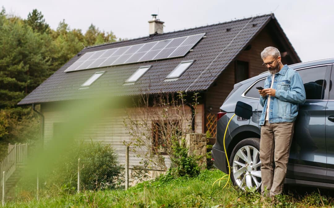 Comment optimiser la recharge de sa voiture électrique grâce aux panneaux solaires ?