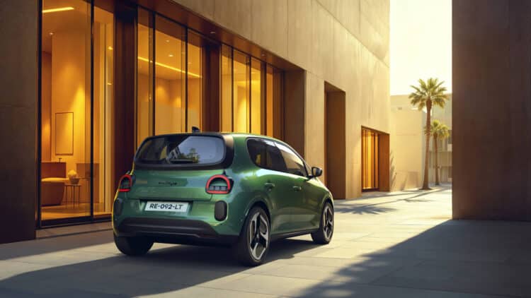renault twingo e tech electric vert absolu (15)